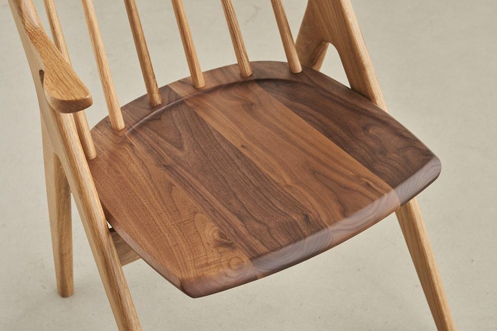 ダイニングチェア　OTTE　オーク　ウォールナット　無垢　板座　大川市　辻製作所