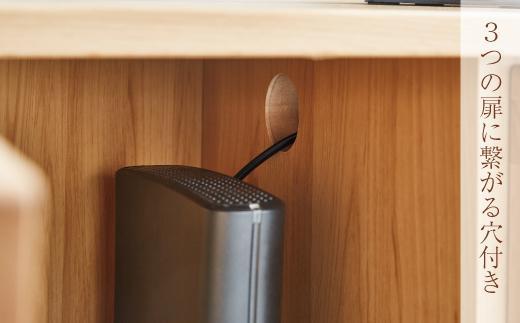 デッドスペースにうまくフィットし、空間を効率よく使えるTVボード