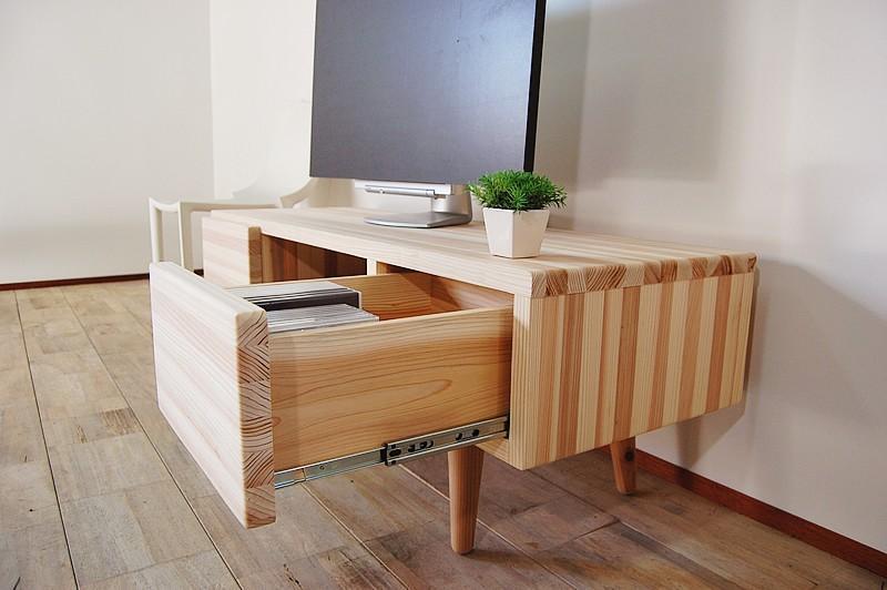 【撫でたくなる国産杉のすべすべテレビ台】NADEテレビボード 130 国産杉