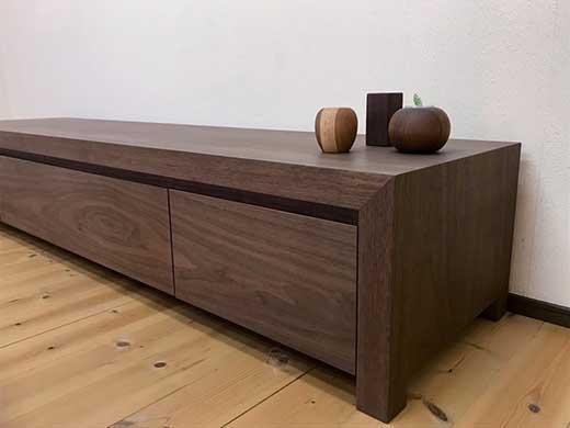 【Kariya テレビボード ウォールナット180cm】ウォールナット材 オイルフィニッシュ リモコン対応 シンプルな多機能TVボード