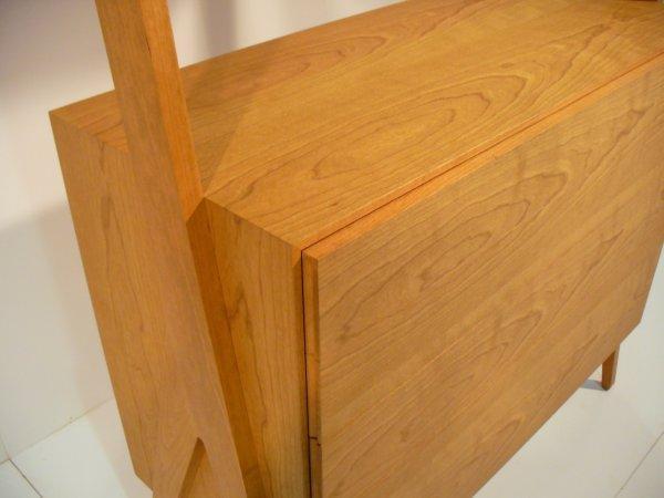 【BoraCabinet ブラックチェリー】北欧テイスト・おしゃれなキャビネット飾り棚・キッチン収納など様々な用途で活躍します＜ブラックチェリー材　オイルフィニッシュ＞