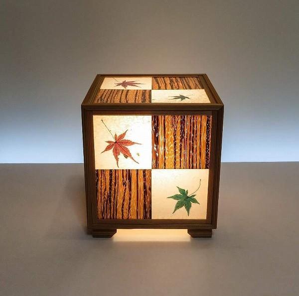 銘木行灯 キューブ型  ゼブラツキ板 柾目 手漉和紙 紅葉入り