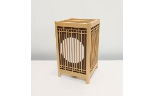 角行灯「匠」 Mサイズ 楮和紙 無地(晒)月 縦格子組子デザイン