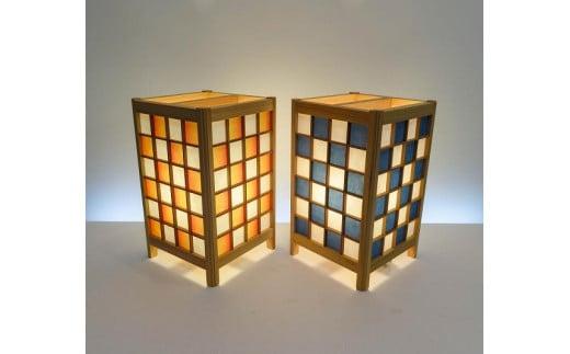 角行灯「匠」 Mサイズ 楮和紙 無地(晒) 紺色 市松模様(格子組子)