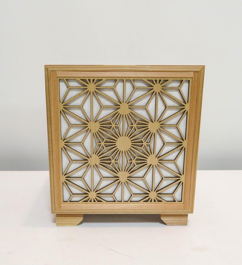 レーザー行灯「趣」キューブ 八重桜と麻の葉組子模様（和紙貼り）