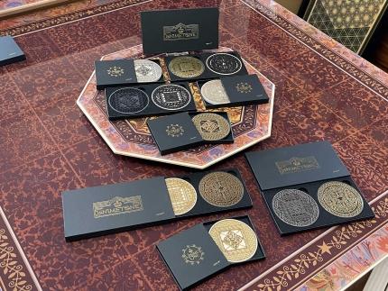 水戸岡鋭治デザインコースターKUMIKOブラックメッキGR