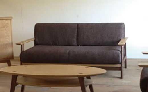 NU-NUT　2.5人掛けソファー