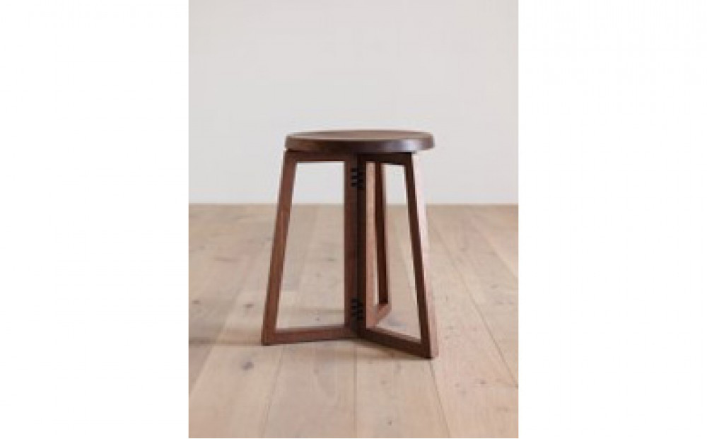 SPAGO Stool walnut