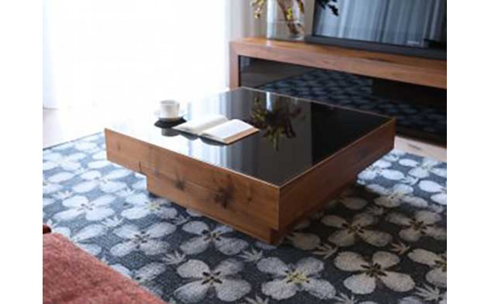 CHOCOLAT Living Table 084 walnut (glass top)