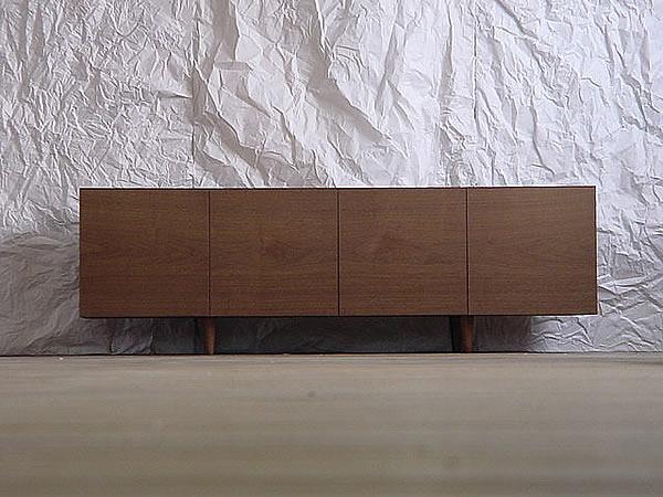 【QUBE AVボード ウォールナット】職人の技が光るシンプルなAVボード＜ウォールナット材ツキ板　オイルフィニッシュ＞