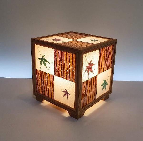 銘木行灯 キューブ型  ゼブラツキ板 柾目 手漉和紙 紅葉入り