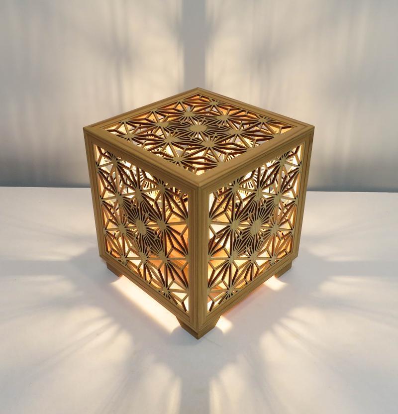 レーザー行灯「趣」キューブ 八重桜と麻の葉組子模様