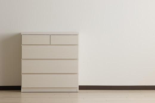 【洗面所などの限られた空間に便利】薄型チェスト 75cm幅4段 (ナチュラル木目)