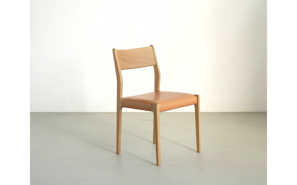 ダイニングチェア　スピア2　ホワイトオーク材　大川市