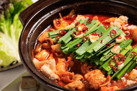 AS-027_お家で本格韓国料理！韓国風もつ鍋とキンパの贅沢セット