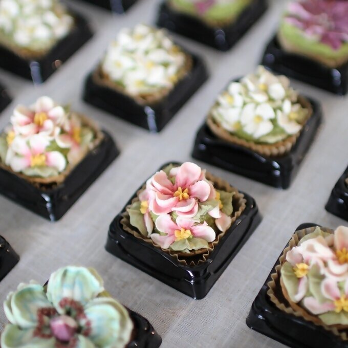 DC-003_あんフラワークッキー20個入り　食べられるお花！あんこのお花！ 【風呂敷ラッピング】和菓子