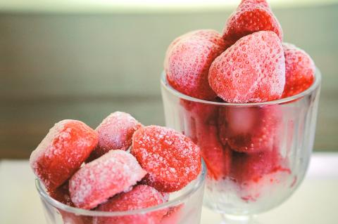 CZ-006_定期便【あまおう満喫】いちごデザートセット_全３回定期便