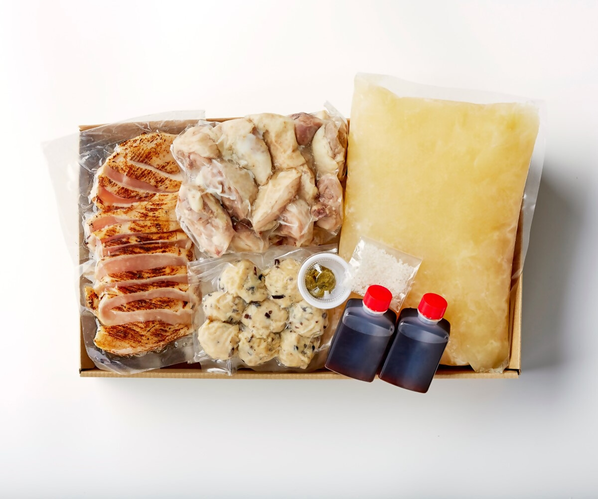 AV-024_九州産　平飼い鶏の博多水炊き