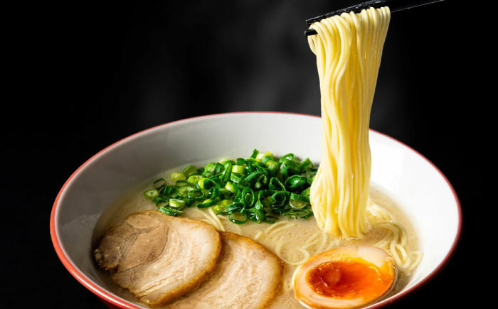 豚骨ラーメン 1人前 九州筑豊らーめん山小屋からの贈り物　《豊前市》　【ワイエスフード株式会社】拉麺 中華麺 とんこつ おすすめ [VEK001]