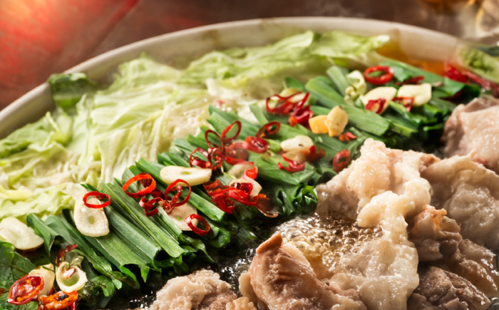 【くぼて鷹勝　卜仙の郷】鷹勝 和風もつ鍋セット（３～４人前）300g 【株式会社鷹勝カレント】　《豊前》　熊本産 博多 国産 牛もつ鍋 モツ ホルモン 九州 グルメ [VAK015]