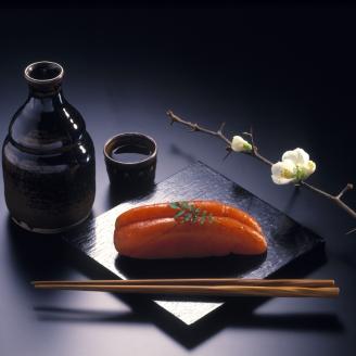 宮近　無着色辛子明太子1kg　化粧箱・包装紙付　遠賀魚市場筆頭仲買人厳選の味　1本物めんたいこ【001-0013】