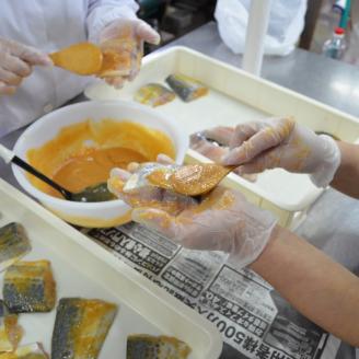 九州産天然さわら味噌漬7切　電子レンジ対応【001-0064】