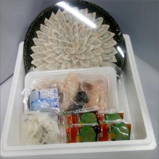 【6回定期便】とらふぐフルコース【刺身菊盛・ちり鍋】〆はマルゴめん(中間市新名物米粉麺)九州の味を堪能 豪華2人前【001-0456】