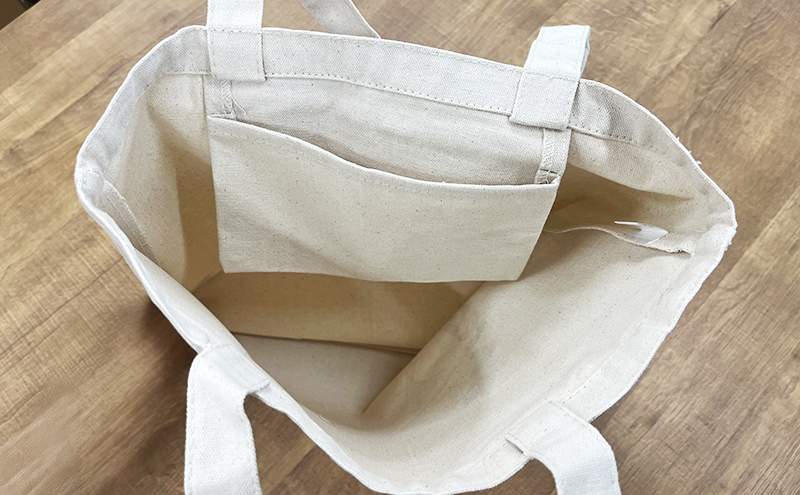 保護猫活動を応援！インナーポケット トートバッグ (パン捏ねデザイン：全3色)：ナチュラル