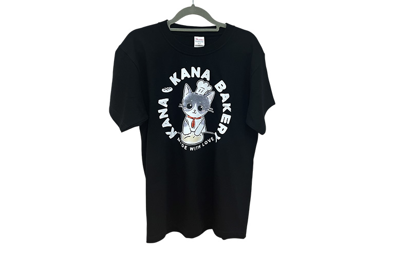 Tシャツ 猫の愛護活動を応援！黒Tシャツ「パン捏ねデザイン」：Sサイズ