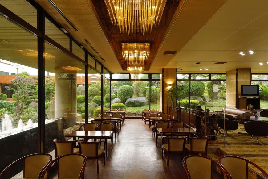 二日市温泉「大観荘」の１泊２食付きペア宿泊券 [大観荘 福岡県 筑紫野市 100003] 温泉 宿泊 旅館 旅行 二日市 福岡 筑紫野 ペア 食事 お食事 宿 チケット 宿泊券