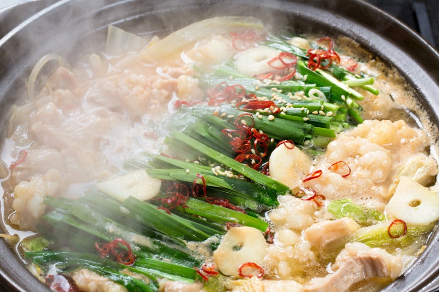 博多味噌もつ鍋 3～4人前 セット ちゃんぽん麺付 / MEAT PLUS / 福岡県 筑紫野市 [21760372] もつ鍋 モツ鍋 味噌 味 冷凍