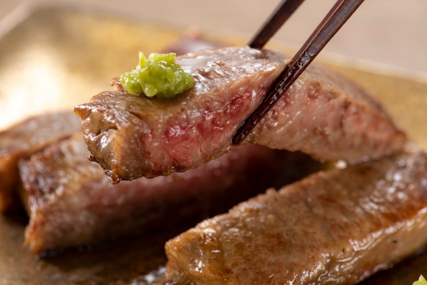 訳あり 博多和牛 サーロイン ステーキ 250g×2＆あまおう 800g セット / MEAT PLUS / 福岡県 筑紫野市 [21760383] 肉 牛肉 黒毛和牛 訳アリ 厚さ不揃い いちご