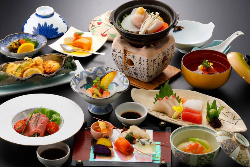 二日市温泉「大観荘」の１泊２食付きペア宿泊券 [大観荘 福岡県 筑紫野市 100003] 温泉 宿泊 旅館 旅行 二日市 福岡 筑紫野 ペア 食事 お食事 宿 チケット 宿泊券