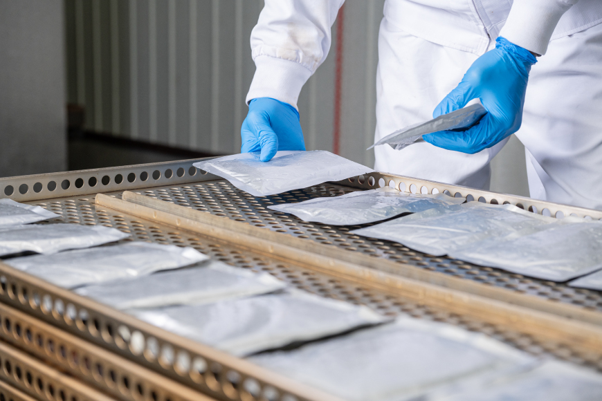 カレー レトルト 米粉カレー 180g 20袋 計3.6g [エニクック 福岡県 筑紫野市 21761349] レトルトカレー セット グルテンフリー 備蓄 防災 米粉