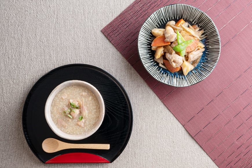 【福岡ちくしの名物食べてんしゃい！】 はかた地どり ごちそう セット 白おこわ 240g がめ煮 190g 各5p 計10p [エニクック 福岡県 筑紫野市 21761300] 詰め合わせ 地どり 博多 福岡 おこわ