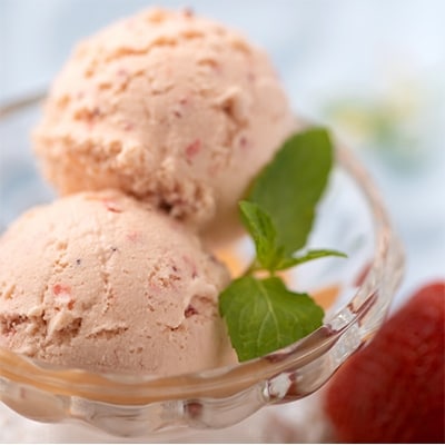 【2026年4月以降順次発送】こだわり!福岡産あまおうジェラート 1000ml(大野城市)【配送不可地域：離島】