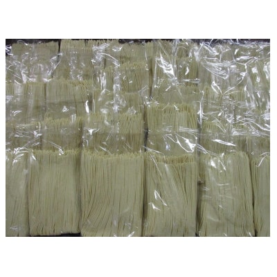 博多とんこつラーメン16杯分と替え玉16玉の計32食分　4種類の博多の豚骨スープ(麺は1袋100G)