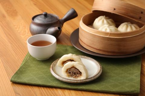 むなかた牛のジューシー牛まん20個セット【すすき牧場】_KA0144