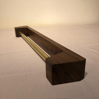 木の存在感がある｢タオルかけ｣(ウォルナット)【GOODWOODWORKS】_KA0414