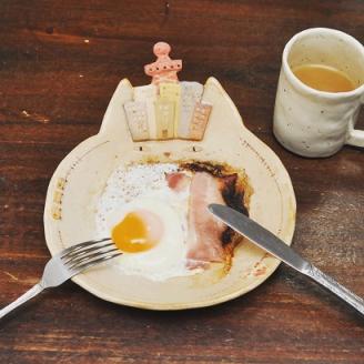 猫町25丁目の夕暮れ 耐熱土鍋 裸電球のスプーン付き＜耐熱・オーブン対応＞【716】_KA0980