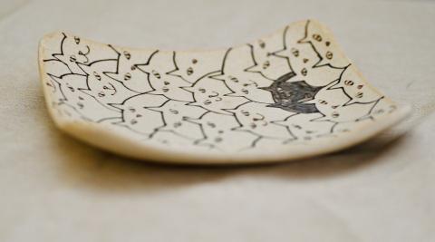 ネコいっぱい角皿(大）【716】_KA0978