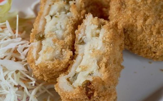 ドでか！茎わかめコロッケ（4袋セット 計12個）【宗像漁協】_HA1726