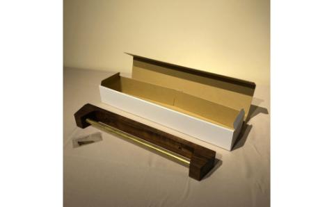 木の存在感がある「タオルかけ」（材料：職人おまかせ） 【GOOD WOOD WORKS】_KA0431