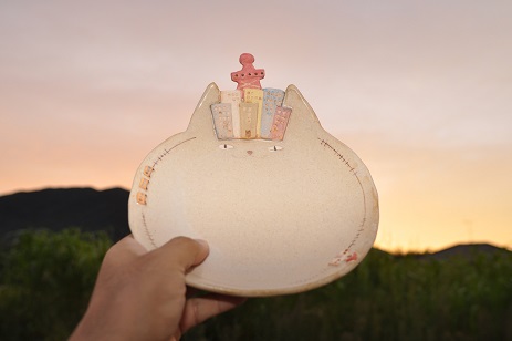 猫町25丁目の夕暮れ 耐熱土鍋 裸電球のスプーン付き＜耐熱・オーブン対応＞【716】_KA0980