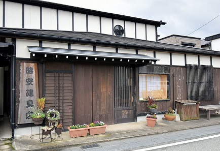 ゆらゆら揺れる組子のピアス【時安建具店】_KA0994