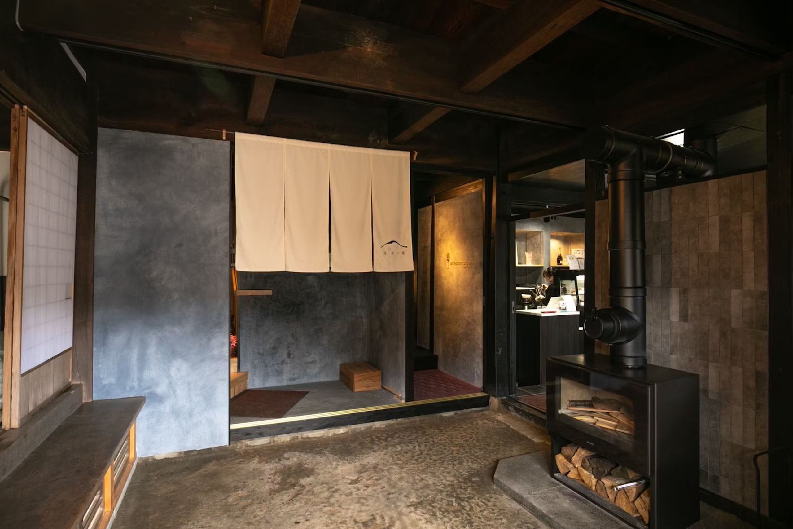 ペットと泊まれるフレンチレストラン「オーベルジュ カラ 宗像 by ritomaru」50,000円分宿泊割引券【株式会社りとまる】_HA1618