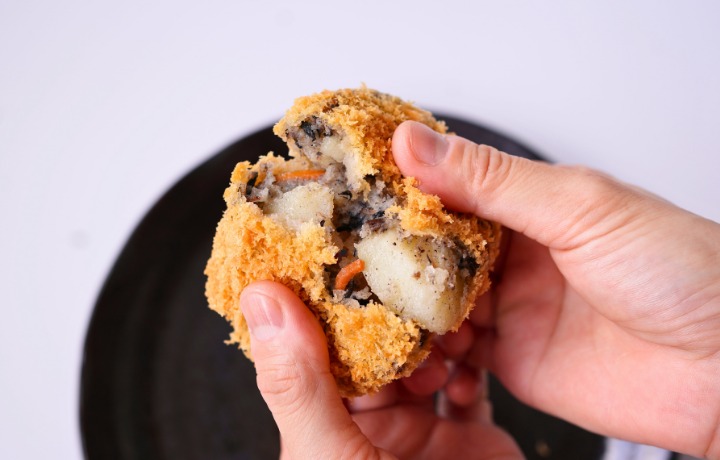 【道の駅むなかた】宗像産 天然ひじき使用 ドでか！ひじきコロッケ×5袋セット(計1.2kg)_HA1834