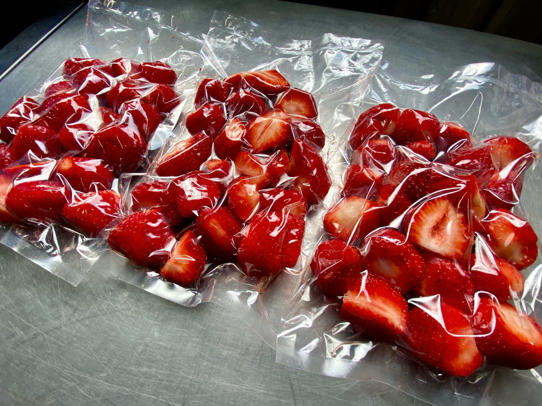 オーガニック冷凍あまおう 「いせいちご」 3kg (500g×6パック)【伊世いちご畑】_HA1317