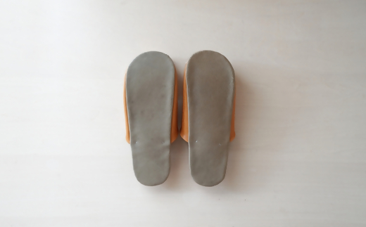 ヌメ革のルームシューズ　M　ベージュ【affordance】[F4572]