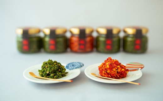 【打ちたて麺】そば処海山の二八蕎麦6食入と唐辛子栽培から手掛ける自家製柚子胡椒のセット冷凍[G4561]